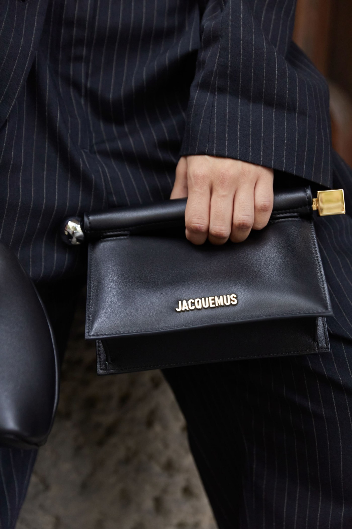 La petite pochette rond carré noir Jacquemus