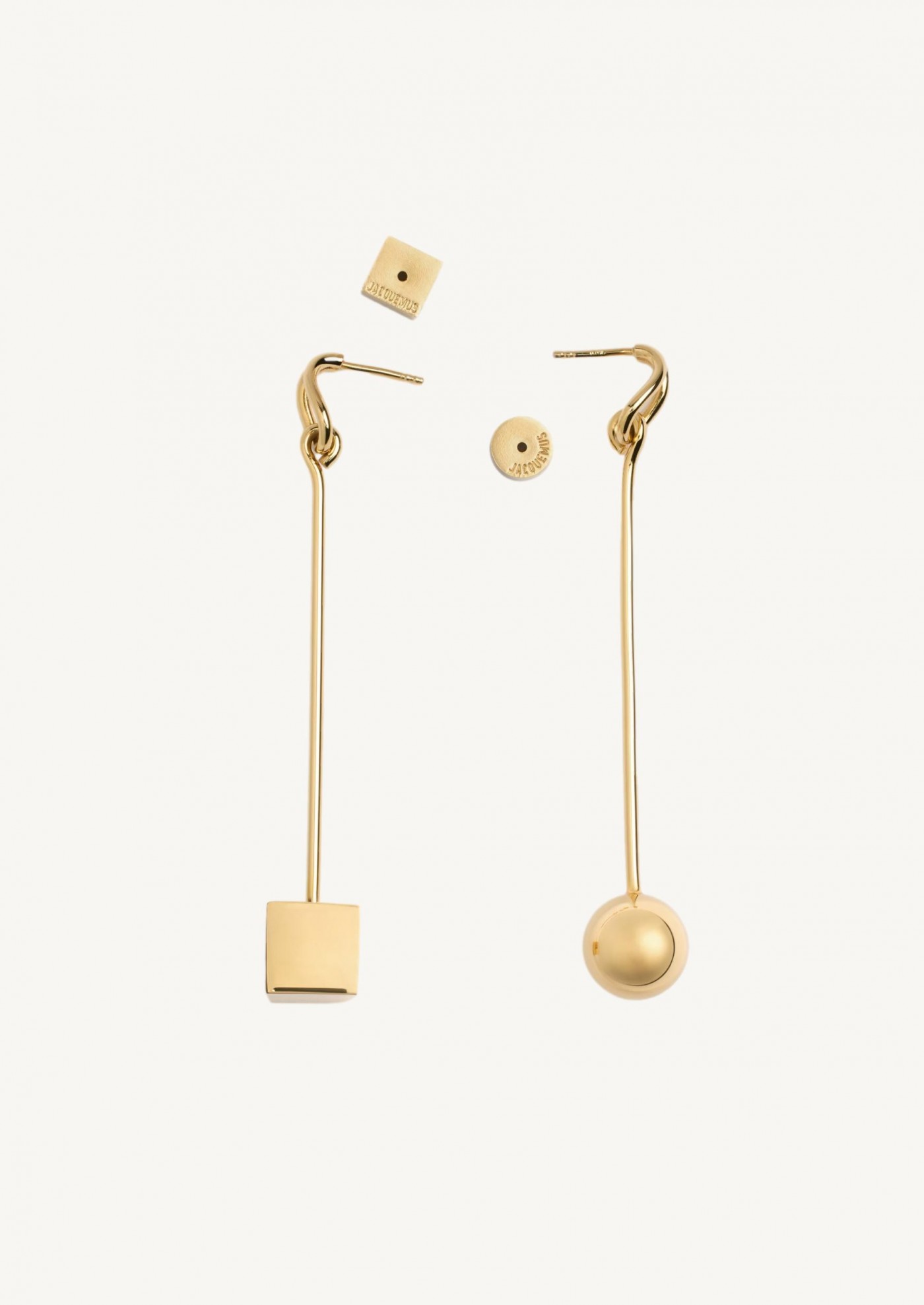 Nodo earrings in gold