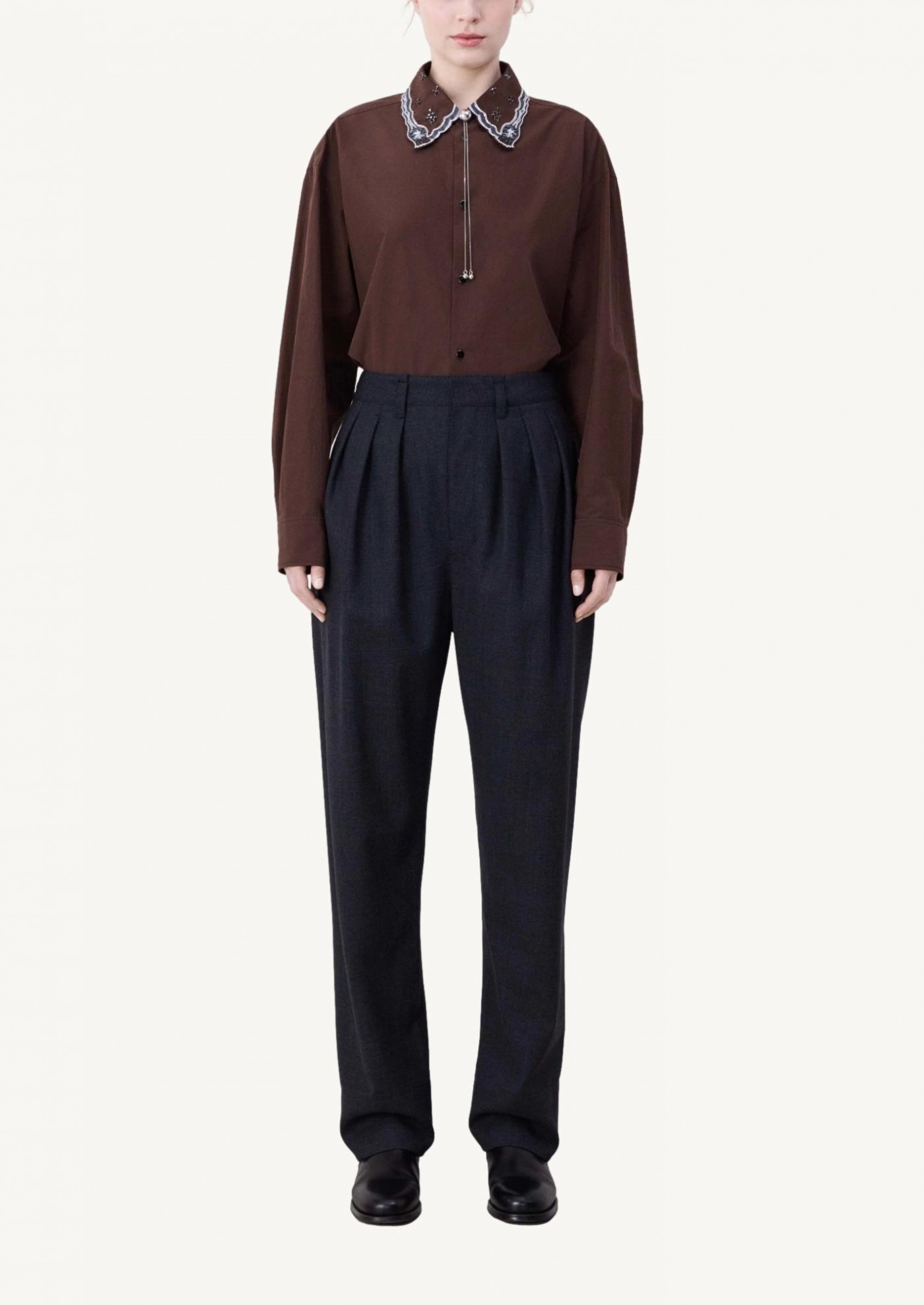 Blue pleated tailored pants