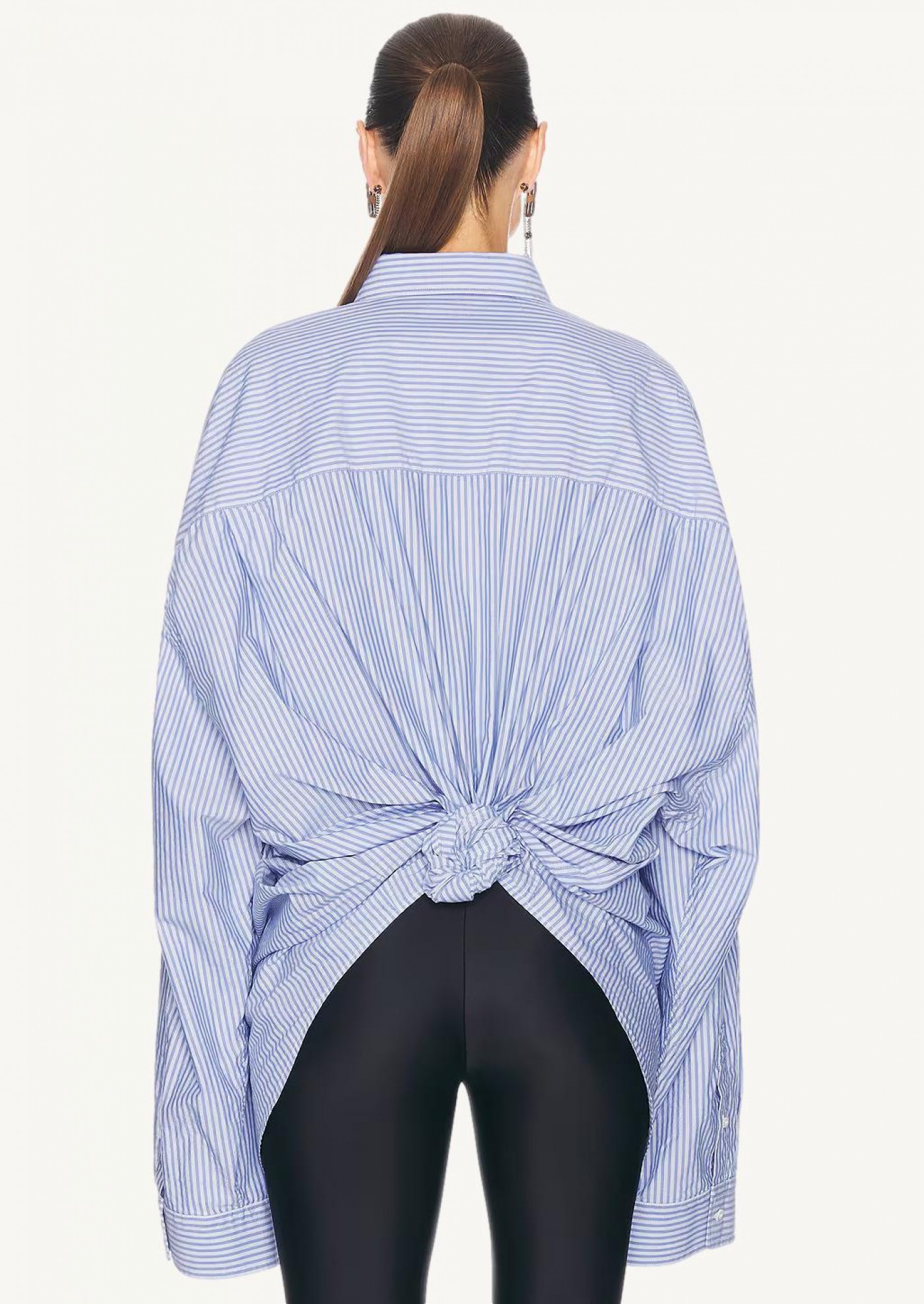 Long Sleeve Knotted Shirt in Blue