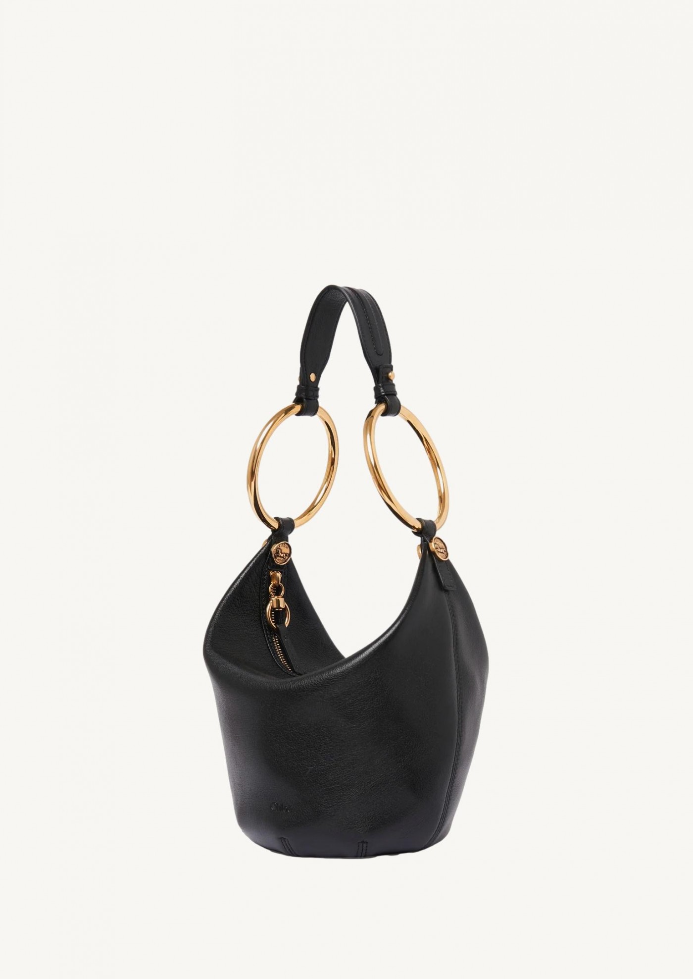 Petit sac porté épaule Bracelet bag en cuir grainé noir